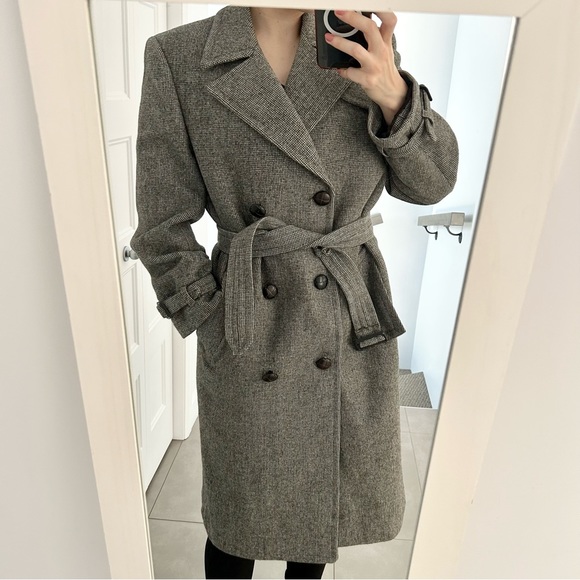 Vintage Jackets & Blazers - Vintage quality trench coat